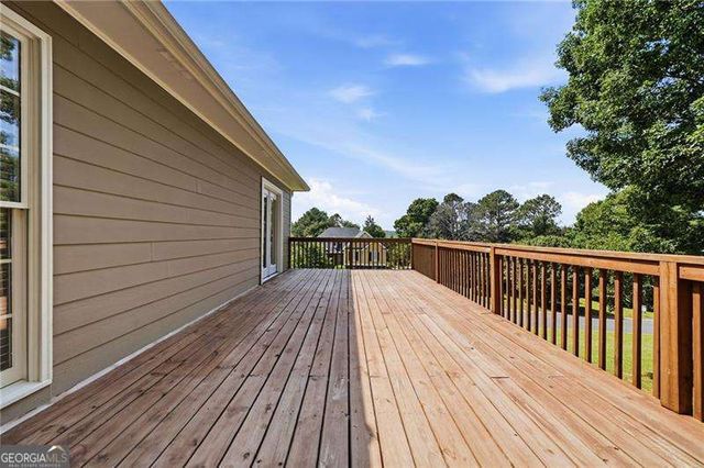 13 Lamplighter Cove NW, Cartersville, GA 30120