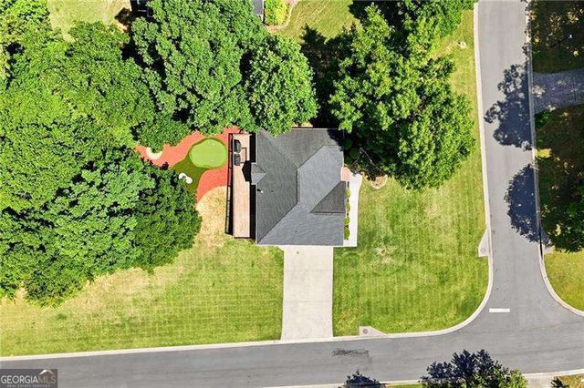 13 Lamplighter Cove NW, Cartersville, GA 30120