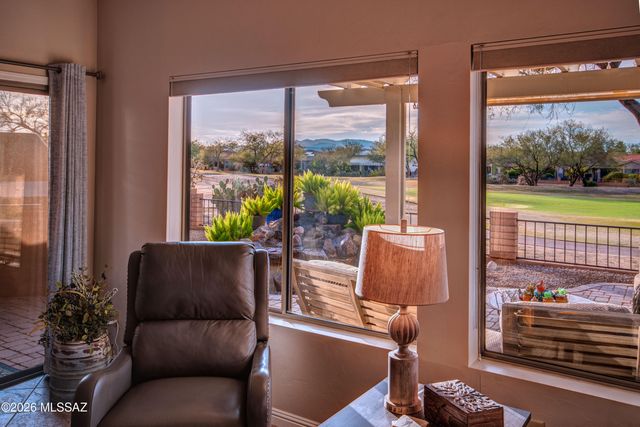 1329 N Birds Nest Road, Green Valley, AZ 85614