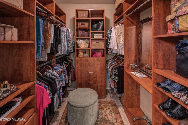 1329 N Birds Nest Road, Green Valley, AZ 85614