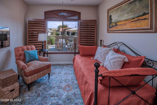 1329 N Birds Nest Road, Green Valley, AZ 85614