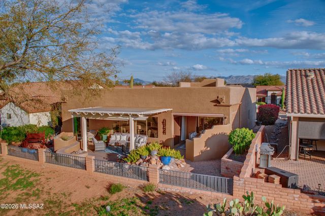 1329 N Birds Nest Road, Green Valley, AZ 85614