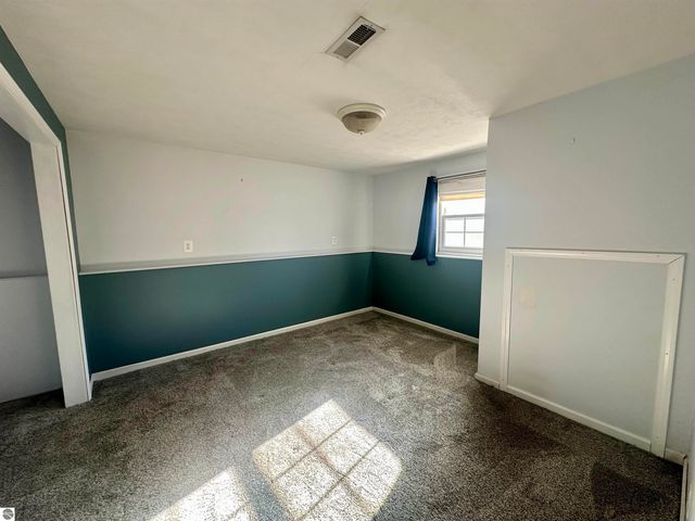 8398 W Whispering Pines, Lake City, MI 49651