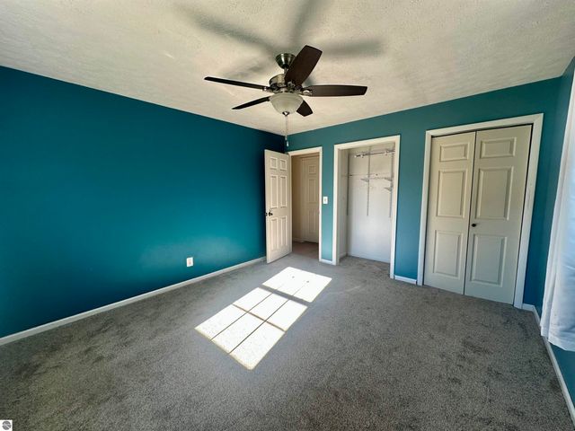 8398 W Whispering Pines, Lake City, MI 49651