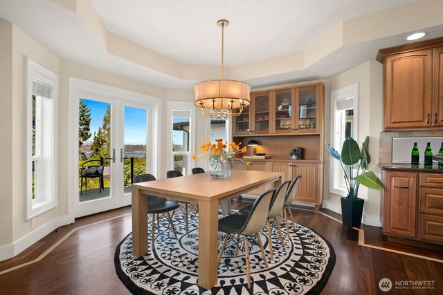 3021 70th Avenue SE, Mercer Island, WA 98040