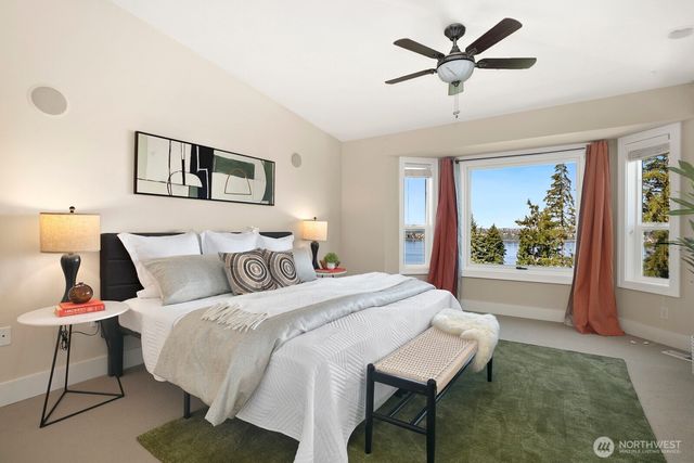 3021 70th Avenue SE, Mercer Island, WA 98040