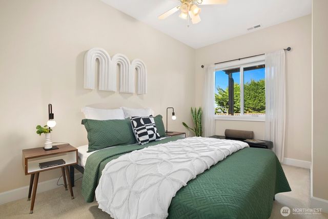 3021 70th Avenue SE, Mercer Island, WA 98040