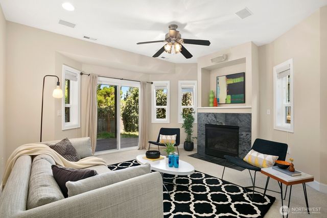 3021 70th Avenue SE, Mercer Island, WA 98040