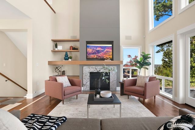 3021 70th Avenue SE, Mercer Island, WA 98040