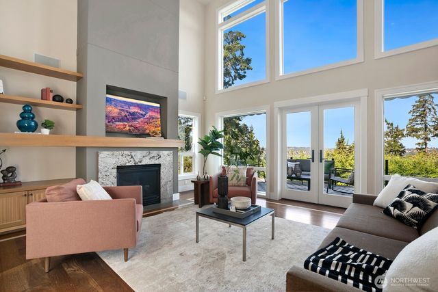 3021 70th Avenue SE, Mercer Island, WA 98040
