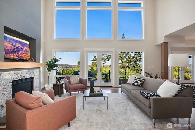 3021 70th Avenue SE, Mercer Island, WA 98040