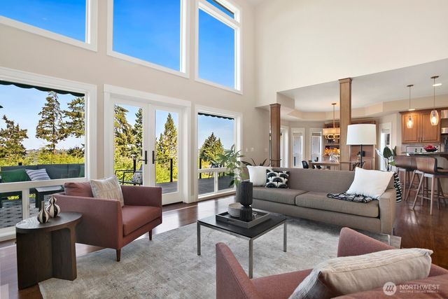 3021 70th Avenue SE, Mercer Island, WA 98040