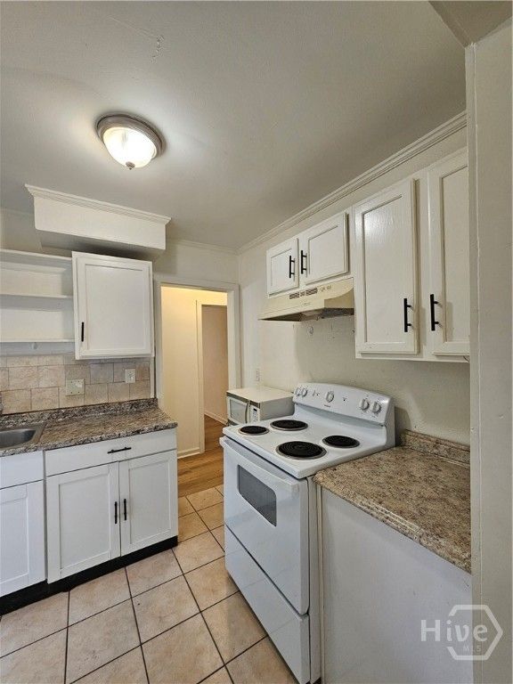 Image 7 of property listing at 1134 E 53rd Street A, Savannah, GA 31404