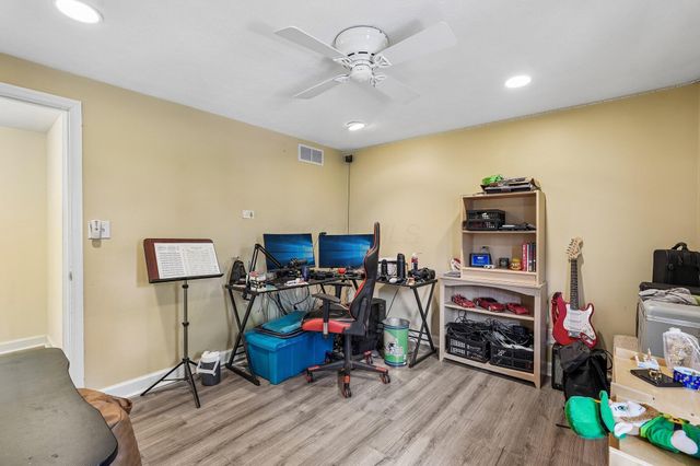 1638 Dollivor Drive, Columbus, OH 43235