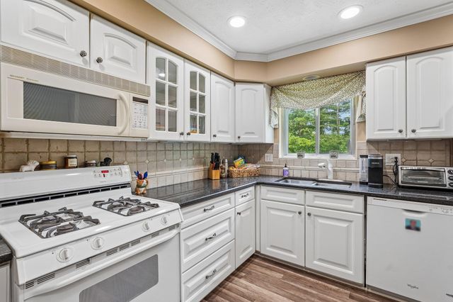 1638 Dollivor Drive, Columbus, OH 43235