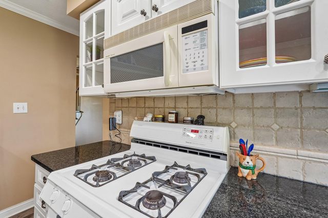 1638 Dollivor Drive, Columbus, OH 43235