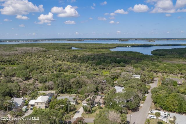 6570 S Floridana Avenue S, Melbourne Beach, FL 32951