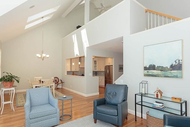 20 White Oaks Lane 20, Reading, MA 01867