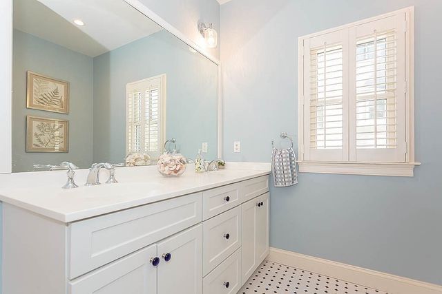 20 White Oaks Lane 20, Reading, MA 01867