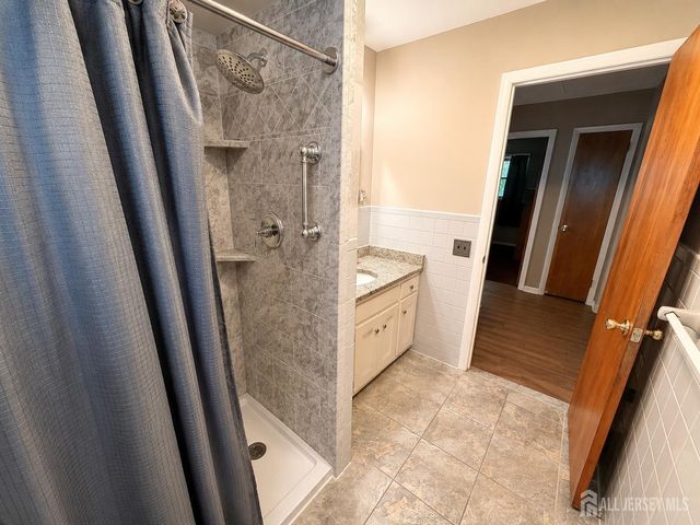 509 Elizabeth Avenue, Piscataway, NJ 08854