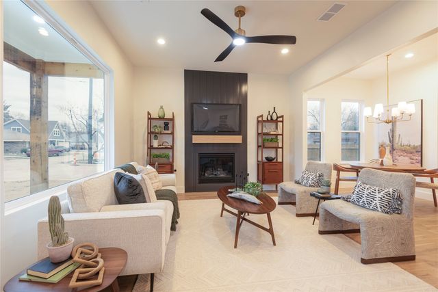 1301 Lela Street, Mckinney, TX 75069