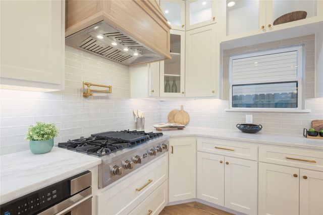 1301 Lela Street, Mckinney, TX 75069