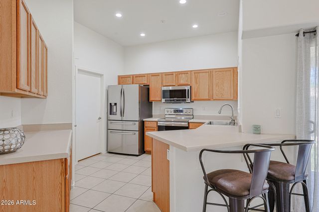 7993 W ZOE ELLA Way, Peoria, AZ 85382