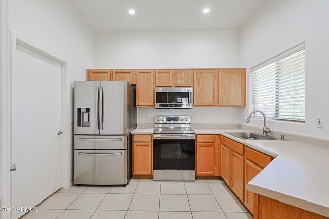 7993 W ZOE ELLA Way, Peoria, AZ 85382