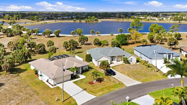 44 SPORTSMAN LANE, Rotonda West, FL 33947