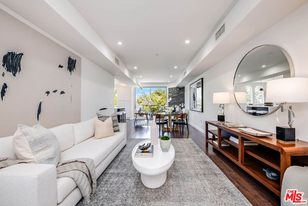 11218 Camarillo Street 406, Toluca Lake, CA 91602 — photo 3