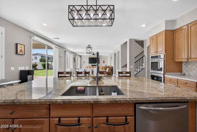 2935 E WESTCHESTER Drive, Chandler, AZ 85249