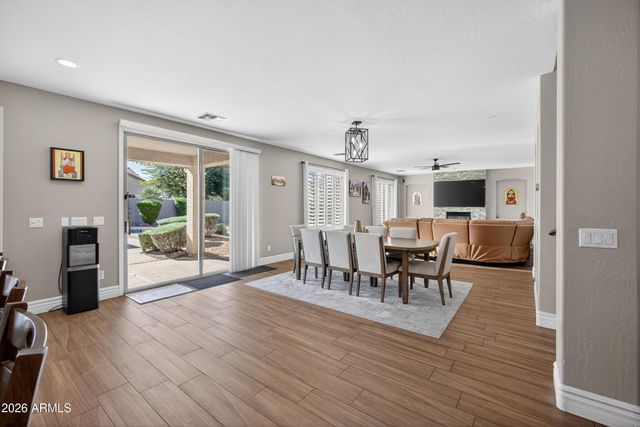 2935 E WESTCHESTER Drive, Chandler, AZ 85249