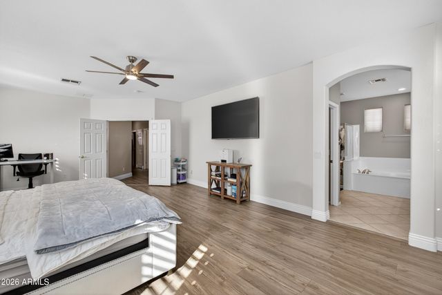 2935 E WESTCHESTER Drive, Chandler, AZ 85249