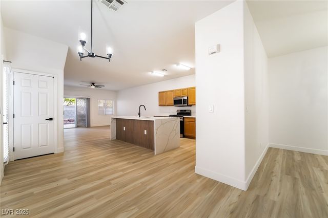 5980 Gentleslope Street, Henderson, NV 89011