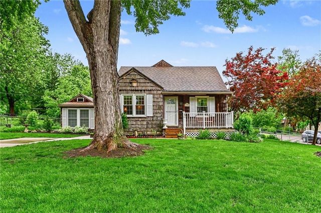 7800 Hardy Street, Overland Park, KS 66204