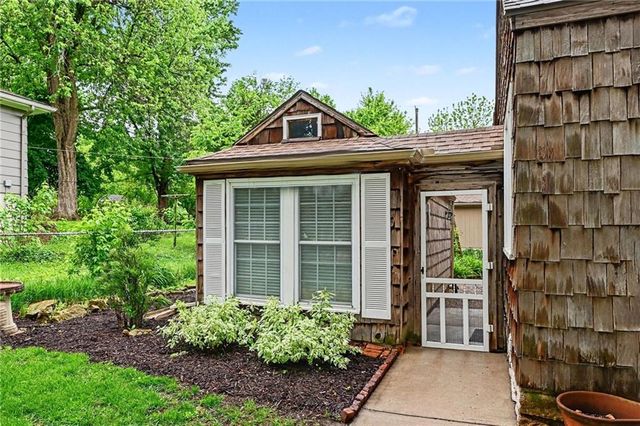 7800 Hardy Street, Overland Park, KS 66204