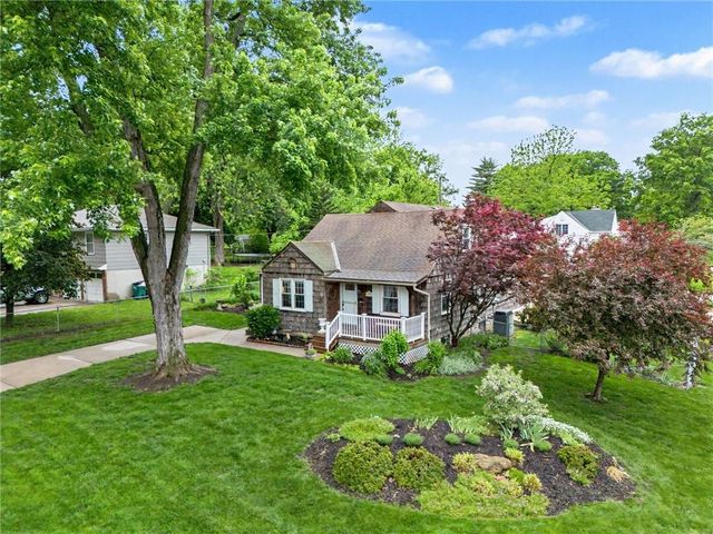 7800 Hardy Street, Overland Park, KS 66204