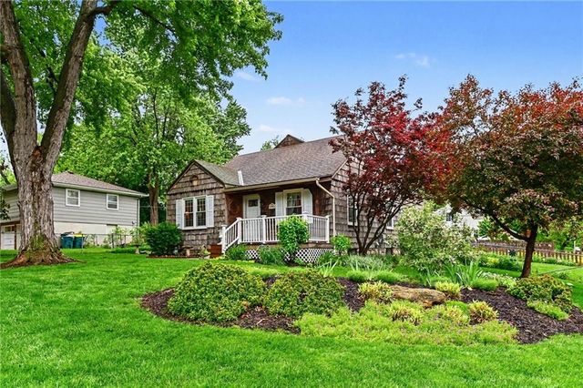 7800 Hardy Street, Overland Park, KS 66204