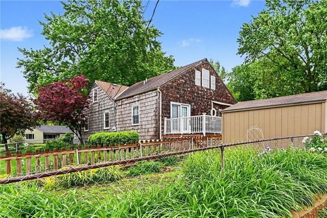 7800 Hardy Street, Overland Park, KS 66204