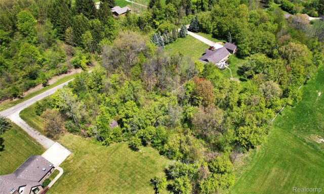53183 Maranatha Lane, Lyon Charter Township, MI 48393