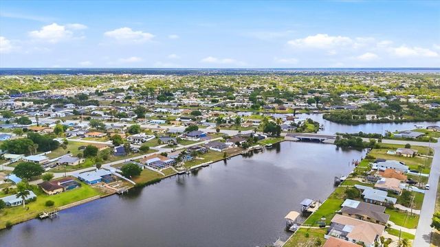 814 ELLICOTT CIRCLE NW, Port Charlotte, FL 33952