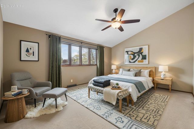 12808 Colony DRIVE, Mequon, WI 53097