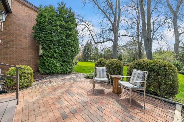 12808 Colony DRIVE, Mequon, WI 53097