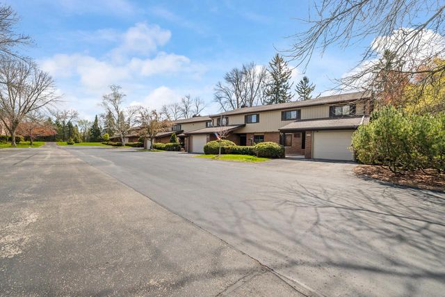 12808 Colony DRIVE, Mequon, WI 53097