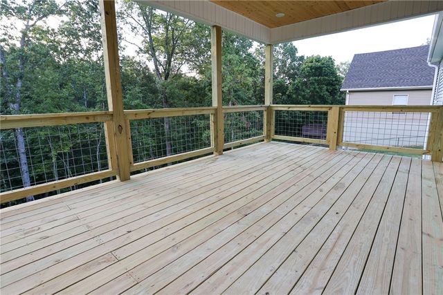 27 Kirkcudbright Lane, Bella Vista, AR 72715