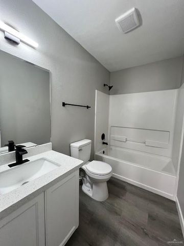 2912 Ozark Avenue, Mcallen, TX 78504