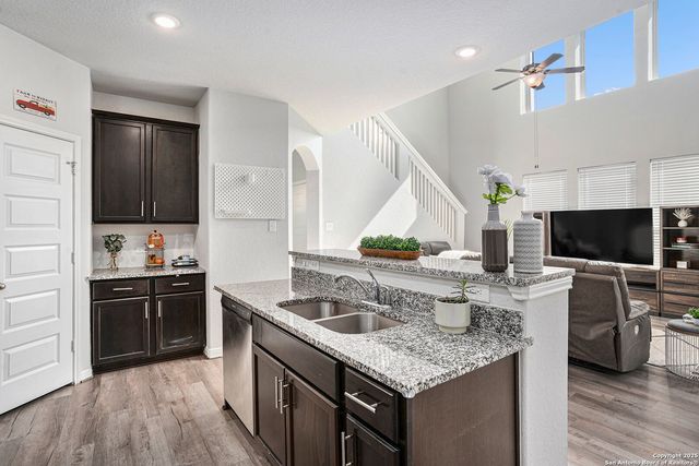 16615 Ginger Crossing, Elmendorf, TX 78112