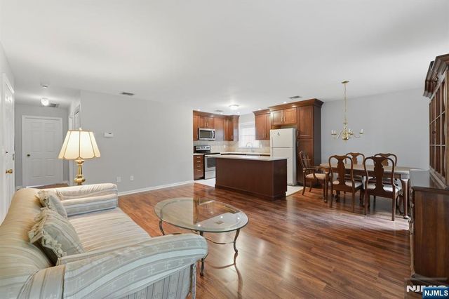 117 S Maple 1172, Park Ridge, NJ 07656