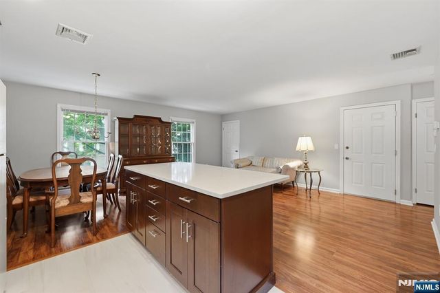 117 S Maple 1172, Park Ridge, NJ 07656