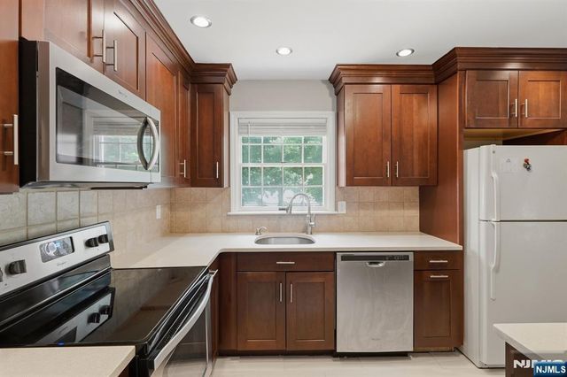 117 S Maple 1172, Park Ridge, NJ 07656